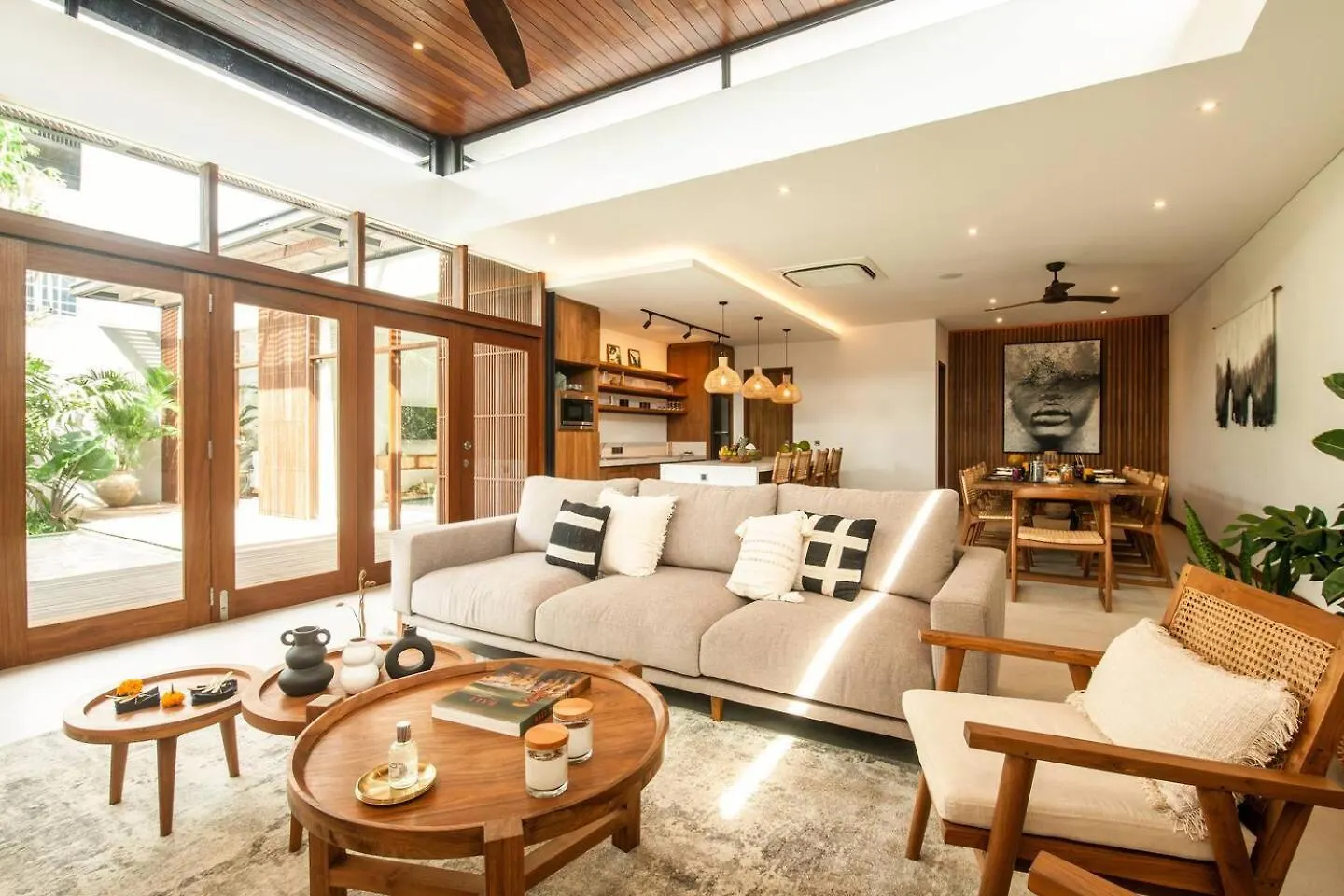 Luxury 5Bd Villa 5 Min From Berawa Beach